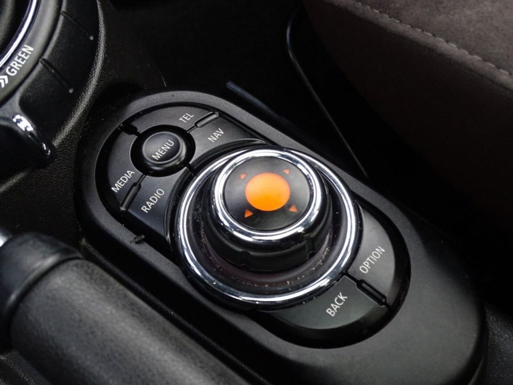 Mini Cooper mini 1.5 chili serious business led | leder | pano