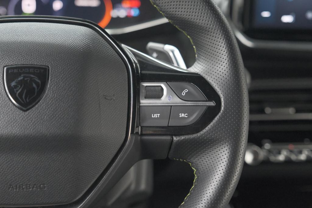 Peugeot 2008 puretech 130 eat8 gt | camera | apple carplay | parkeersensore