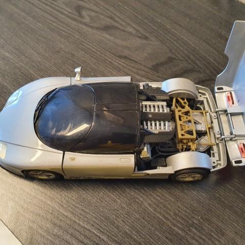 Model auto BMW NAZCA  M12