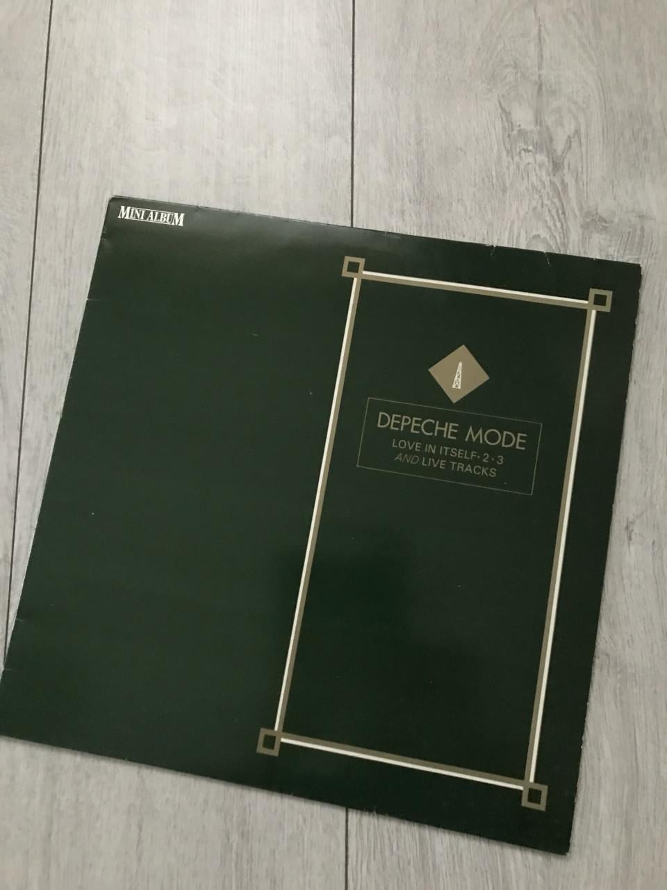 LP vinyl  -  Depeche Mode -  MINI ALBUM 1983