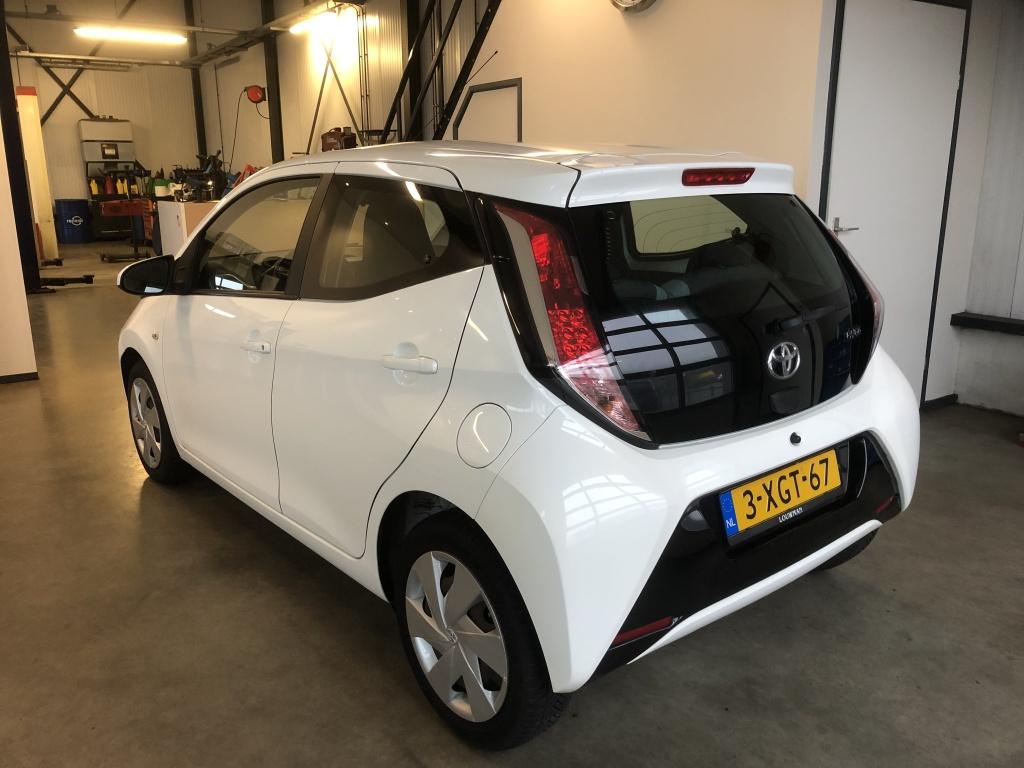 Toyota Aygo 1.0 vvt-i x-play