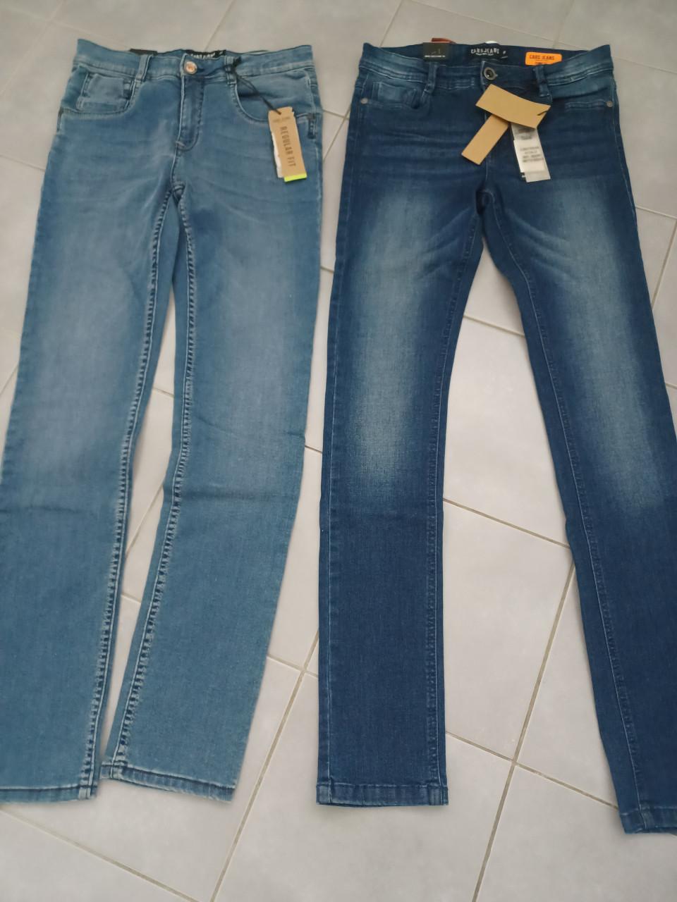 2 Nieuwe Jongensspijkerbroeken