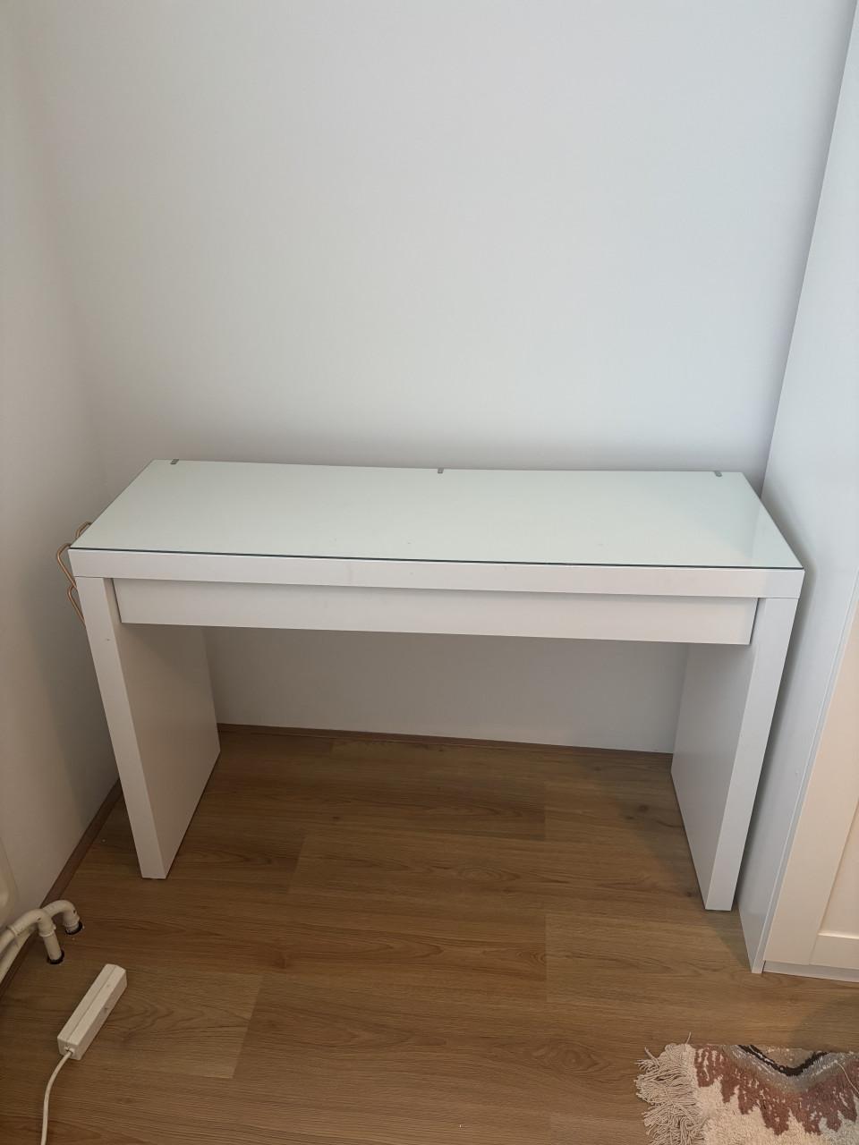 IKEA MALM toilettafel