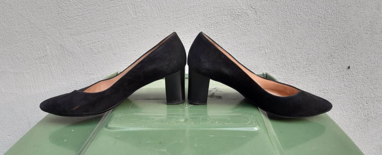 Zwarte suède pumps, maat 38, zwart