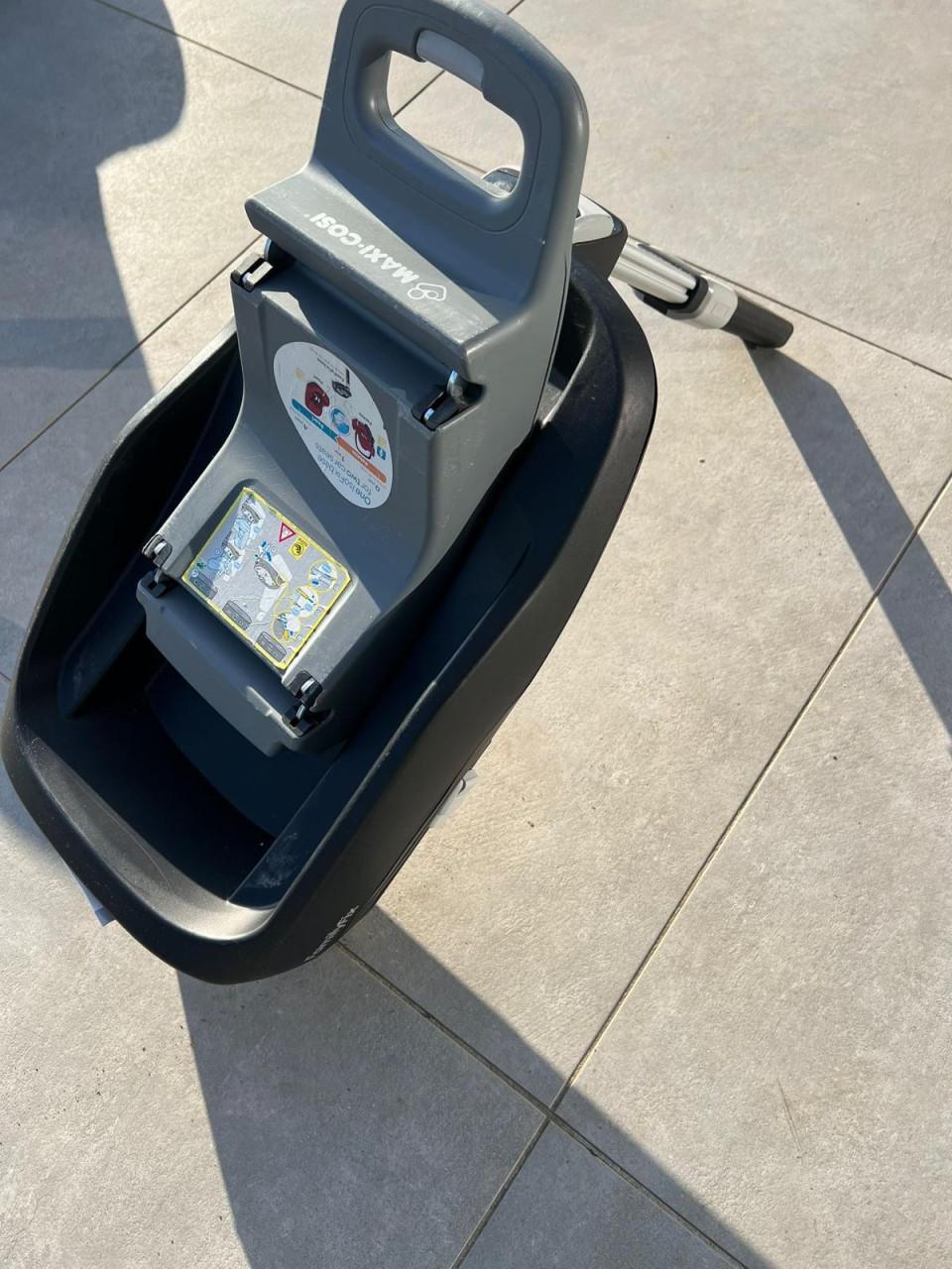 Isofix family fix maxi cosi