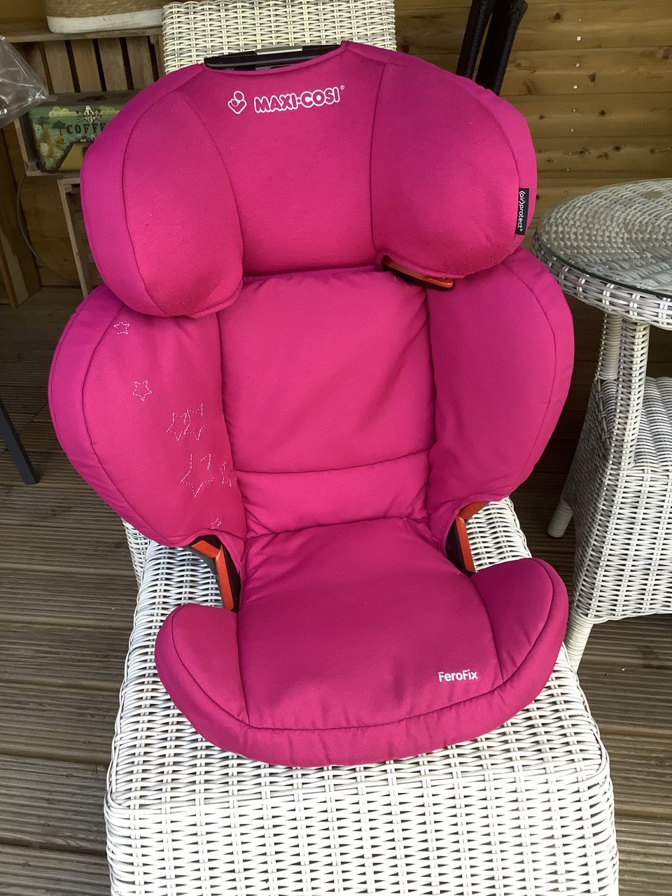 Nette autostoel Maxi-Cosi FeroFix. Verstelbare rug in hoogte.