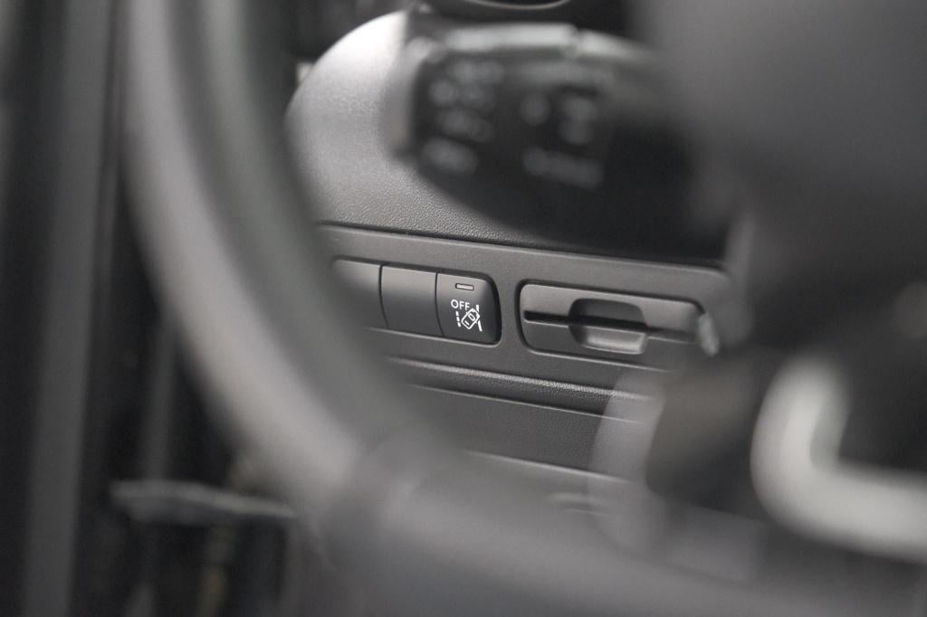 Citroen C3 Aircross puretech 130 eat6 shine pack | camera | apple carplay |