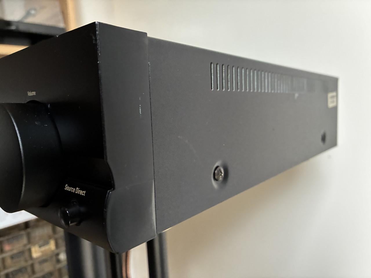 Harman Kardon HK 650 versterker.