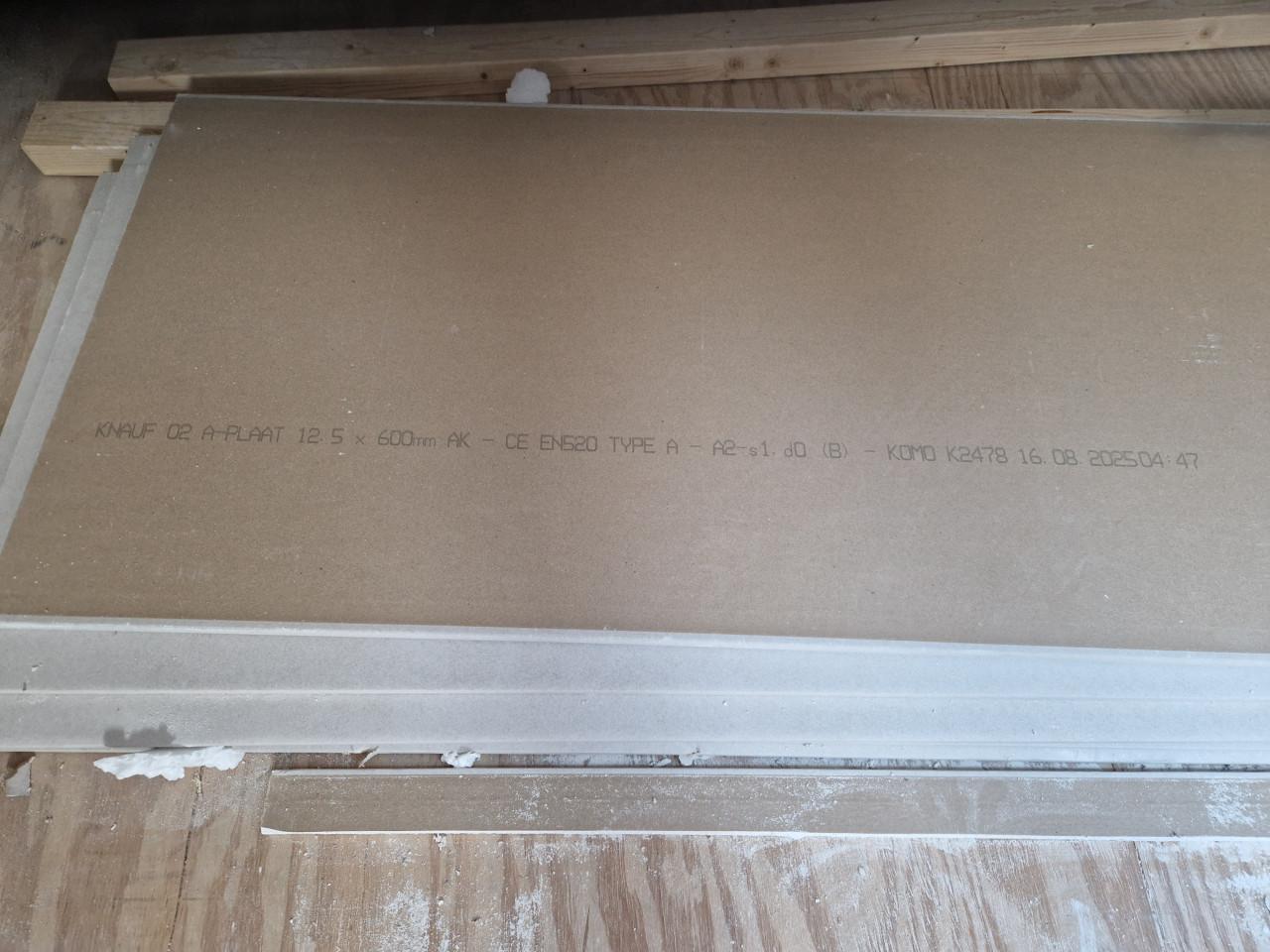 6 gipsplaten 2600x600x12,5mm 2AK