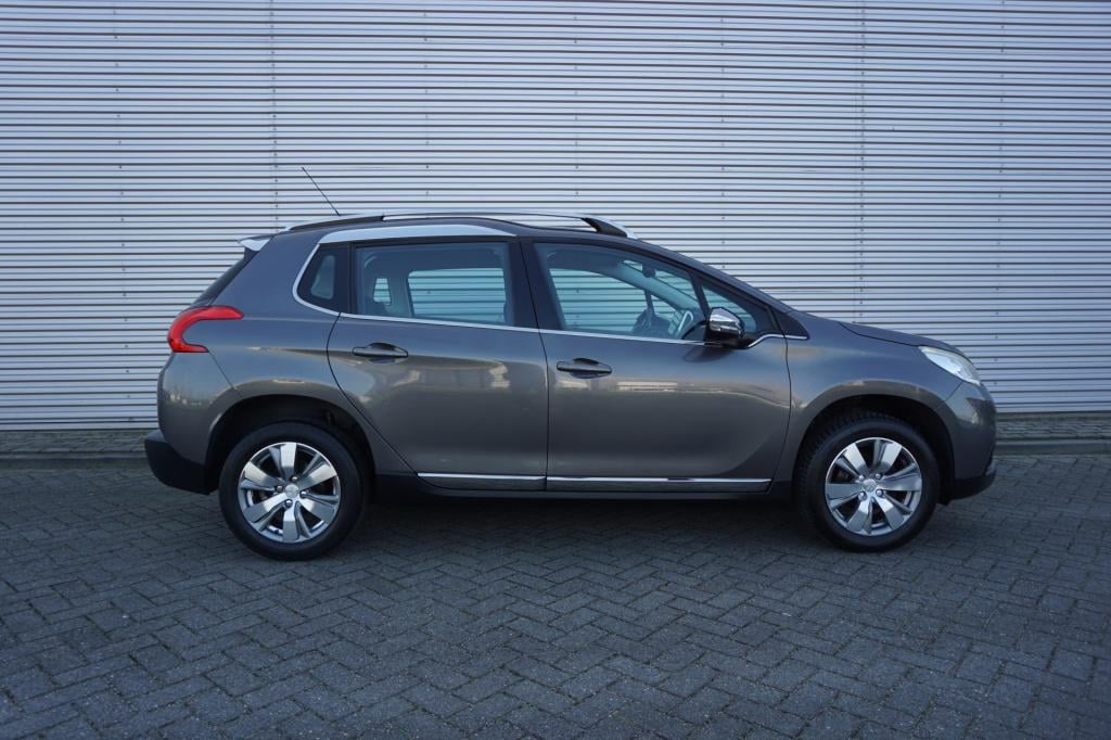 Peugeot 2008 1.2 vti allure climate / navi / cruise / parkeers. / elektr. r