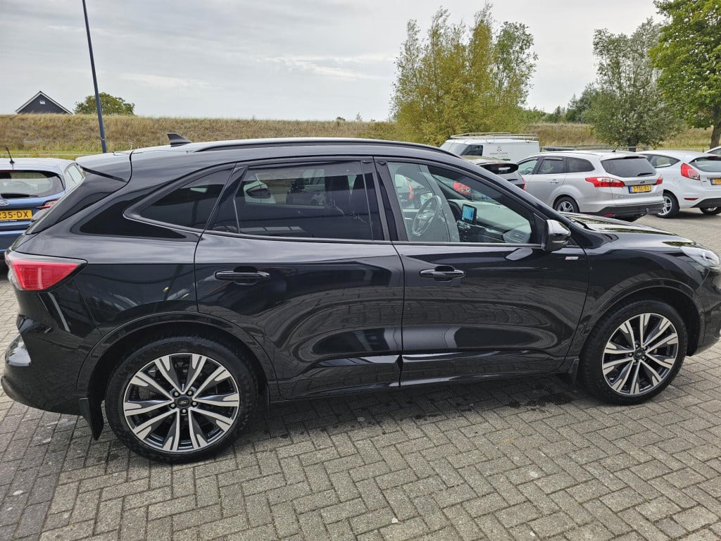 Ford Kuga 2.5 phev st-line x