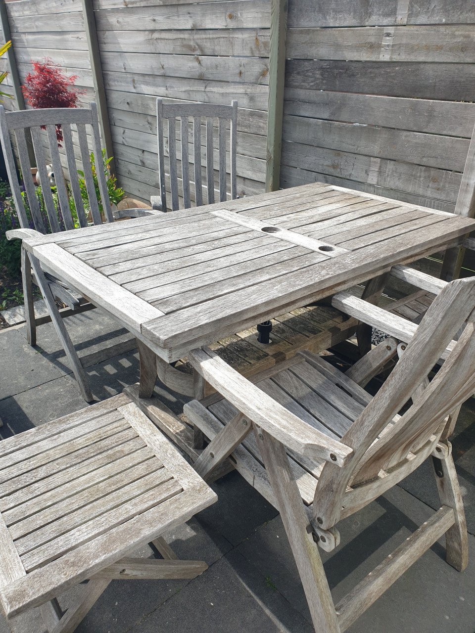 Hardhouten 7-delig tuinset