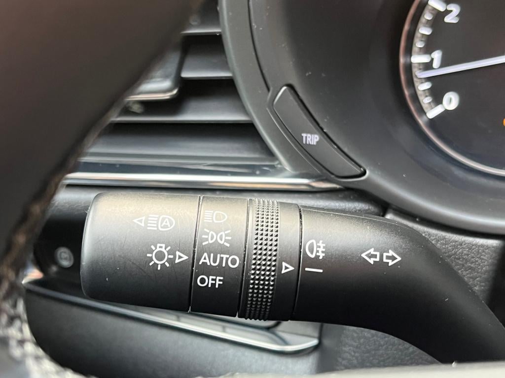 Mazda Cx-30 2.0 e-skyactiv-x m hybrid comfort met 18 inch & leer|rijklaar