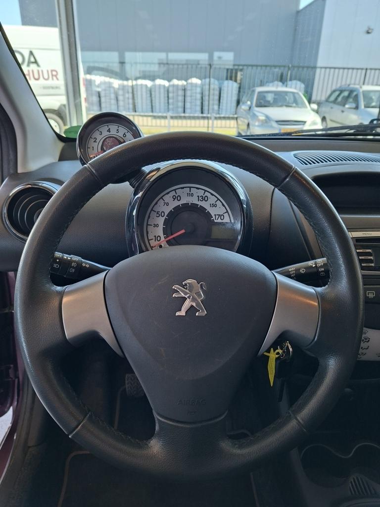 Peugeot 107 | 5-deuren | airco | elektrisch 1.0 envy