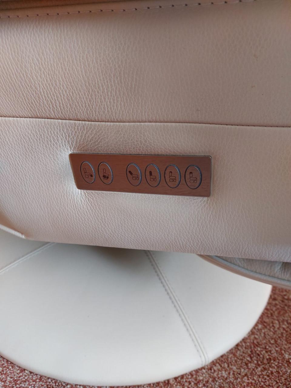 Lederen sta-op stoel