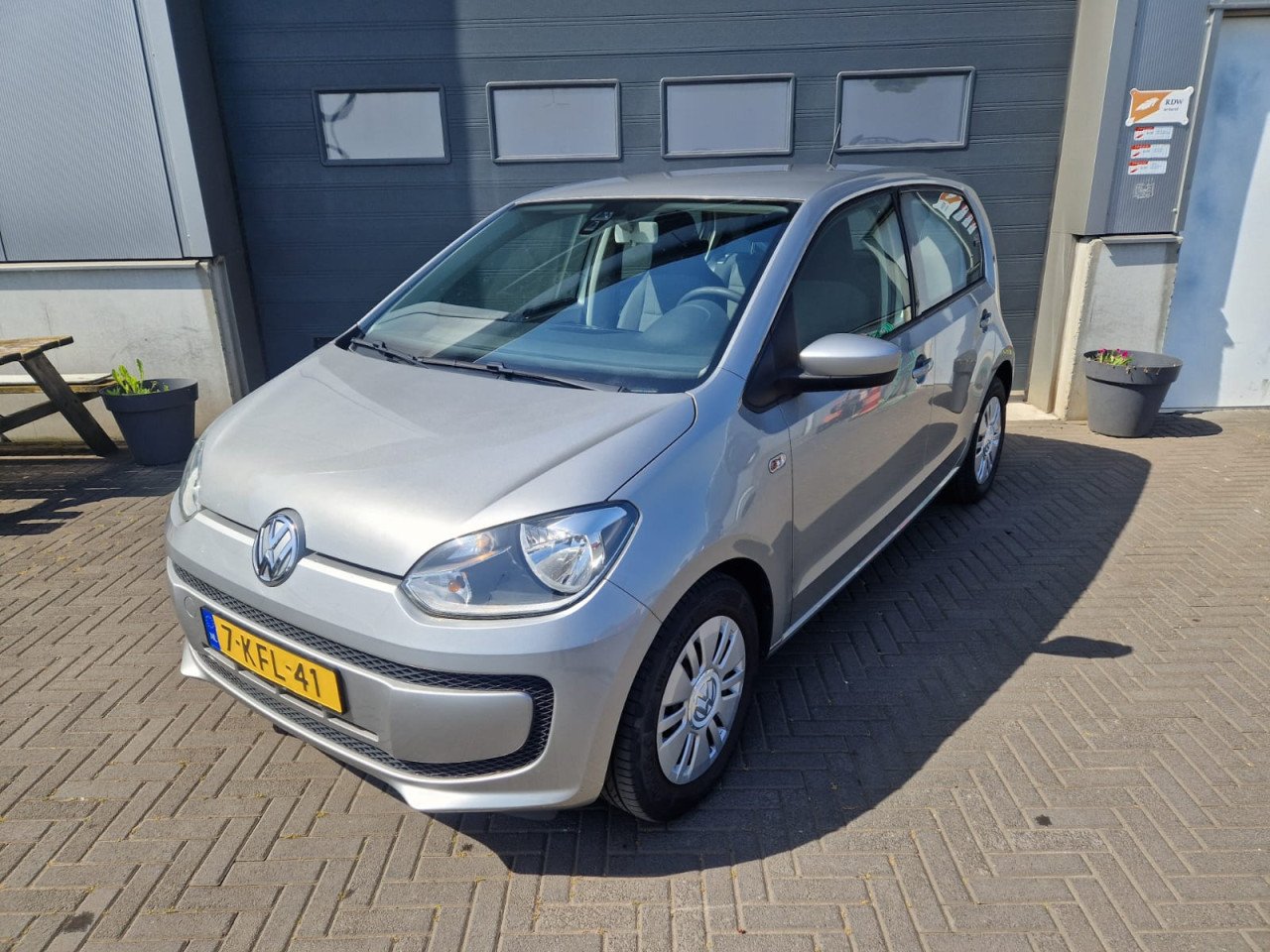 TE KOOP VOLKSWAGEN UP! MOVE UP! BLUE MOTION EURO 5
