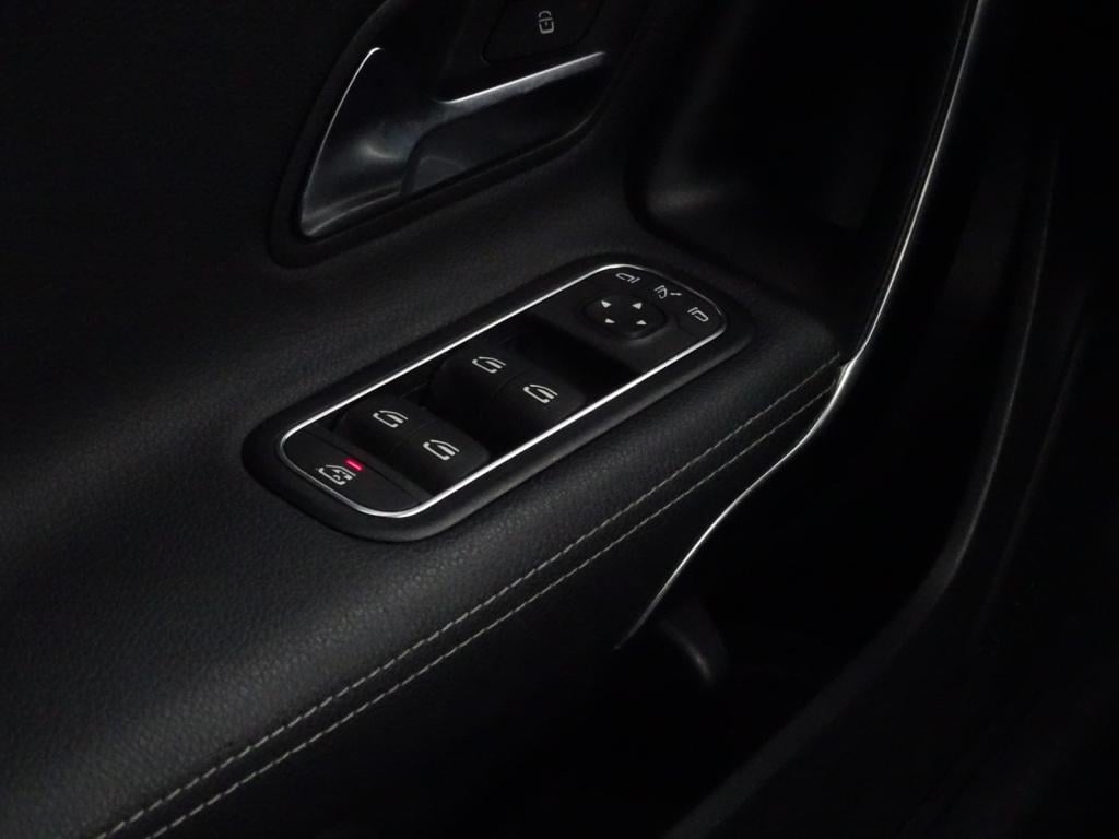 Mercedes-Benz A-Klasse 200 business solution plus upgrade | camera | led | 