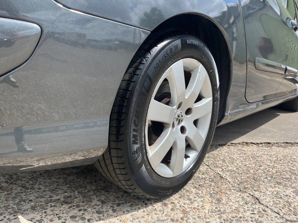 Peugeot 308 1.6 vti millesim 200 panodak, navi