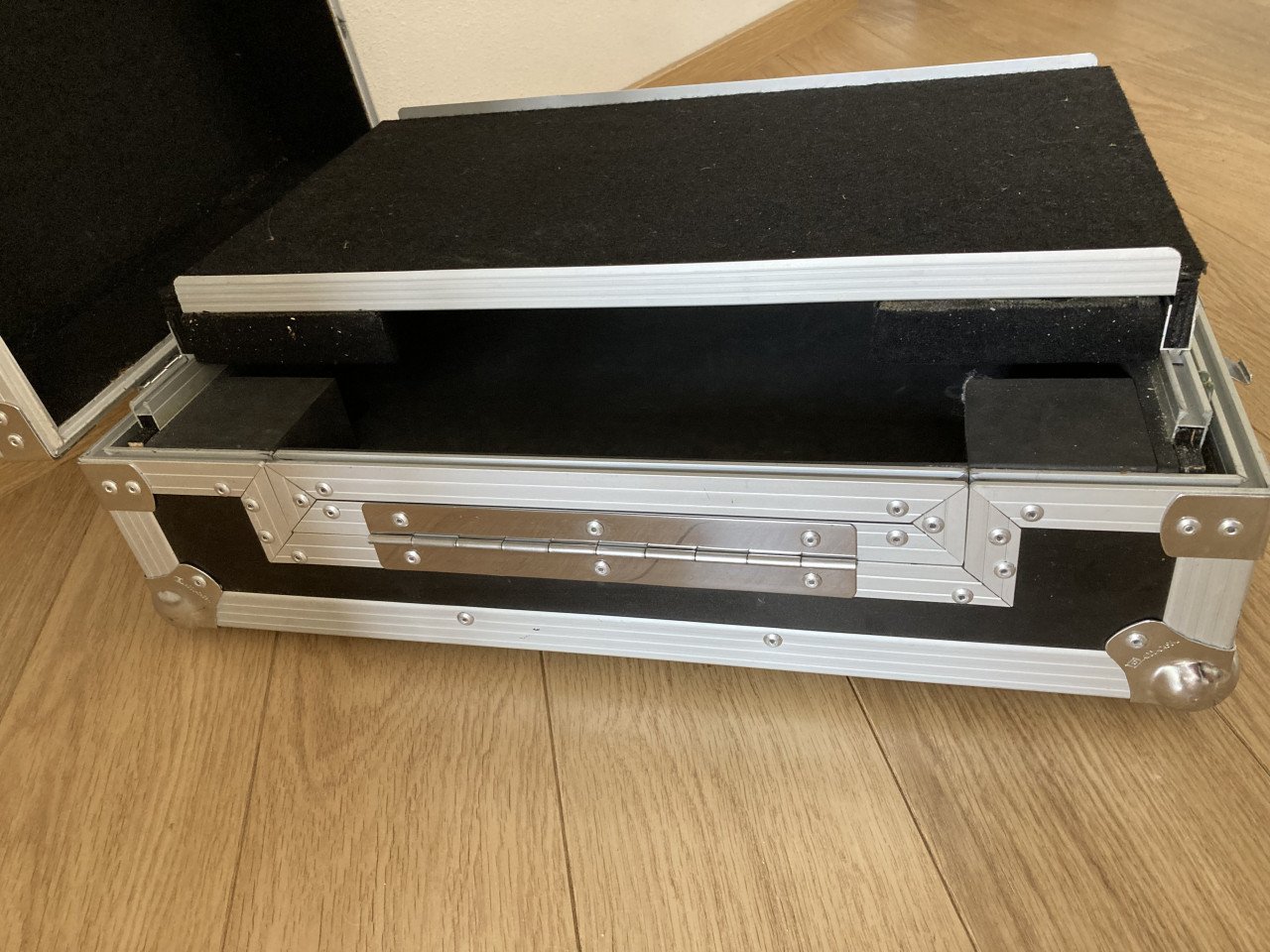 JV case flightcase , 2 stuks