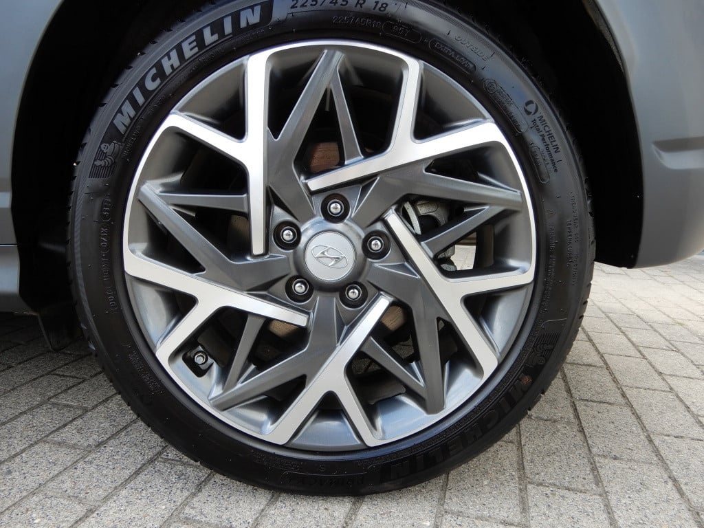 Hyundai Kona 1.6 gdi hev premium | 1e eig. | nl auto |