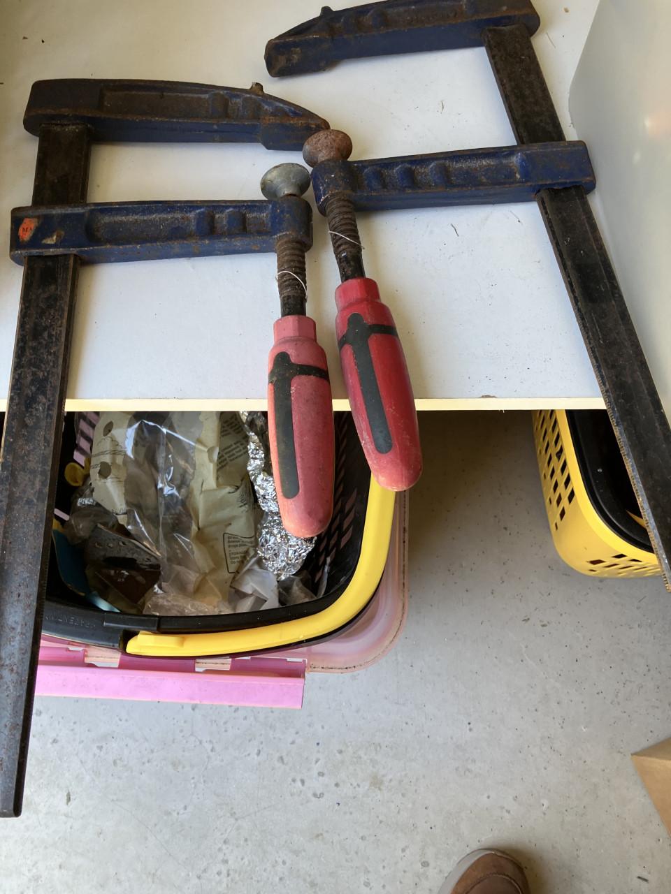 Te koop electrisch en handgereedschap in een koop
