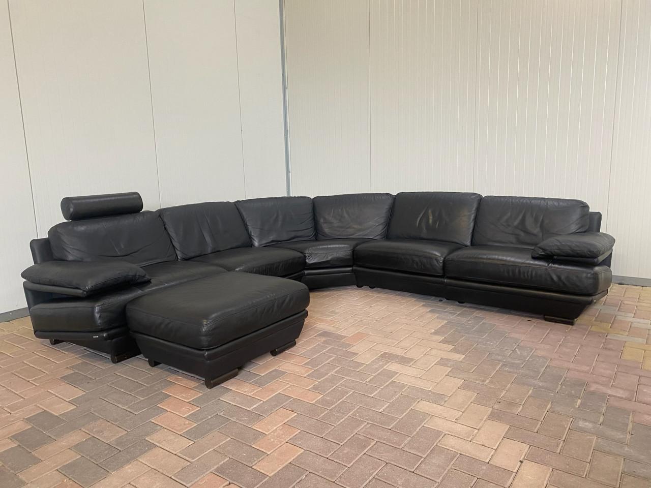 GRATIS LEVERING HEEL NL Natuzzi Zwart Echt Leer Hoekbank met Hocker
