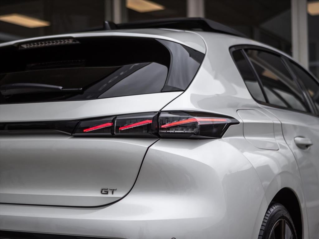 Peugeot 308 1.2 puretech 130pk gt automaat | panoramadak | acc | camera 360