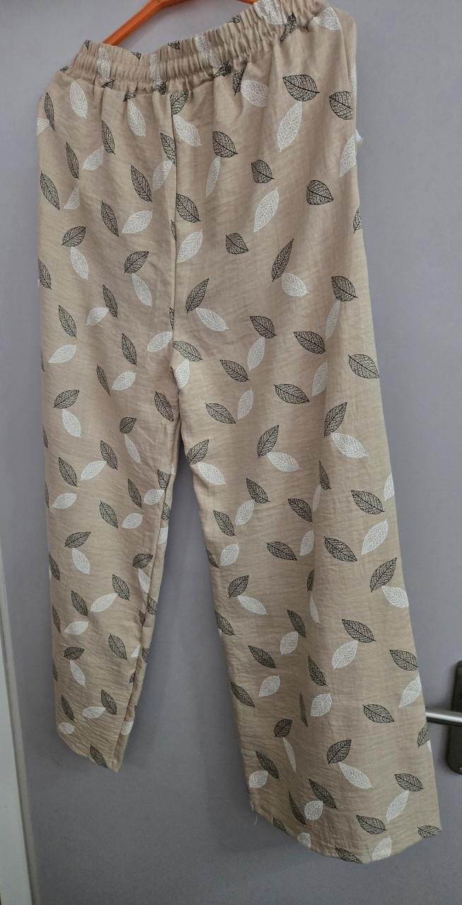 Broek met wijde pijpen, maat M/L