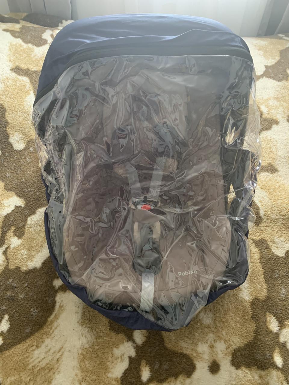 Maxi Cosi Pebble met regenhoes en voetenzak