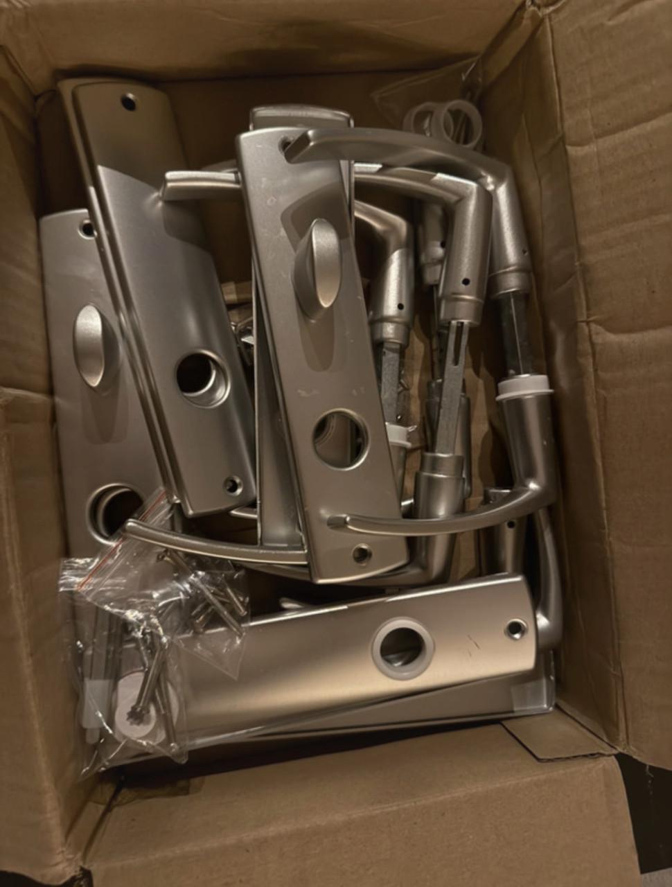 AXA Edge deurklinken zilver 5 stuks