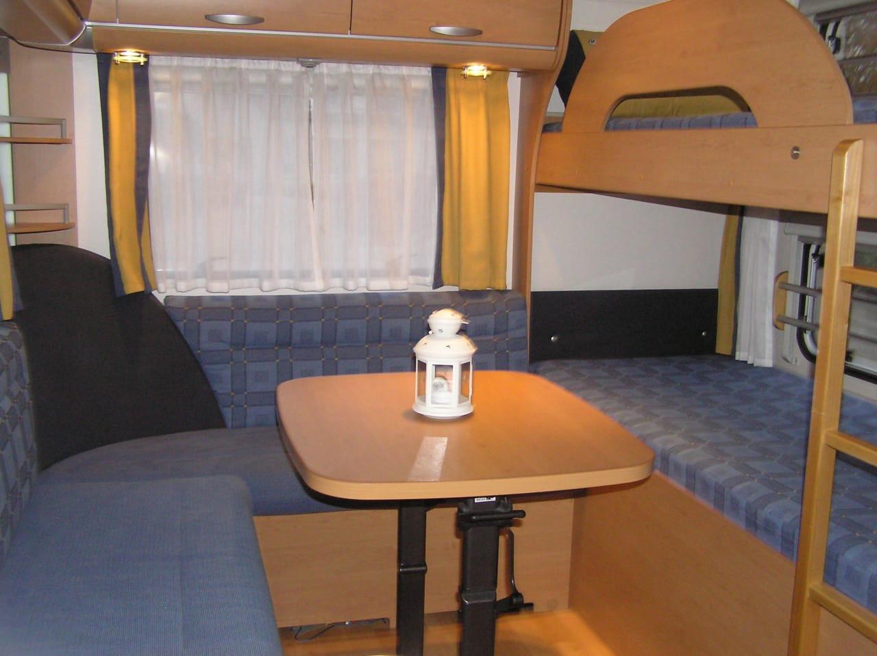 Caravan Knaus Südwind tandemasser uit 2007