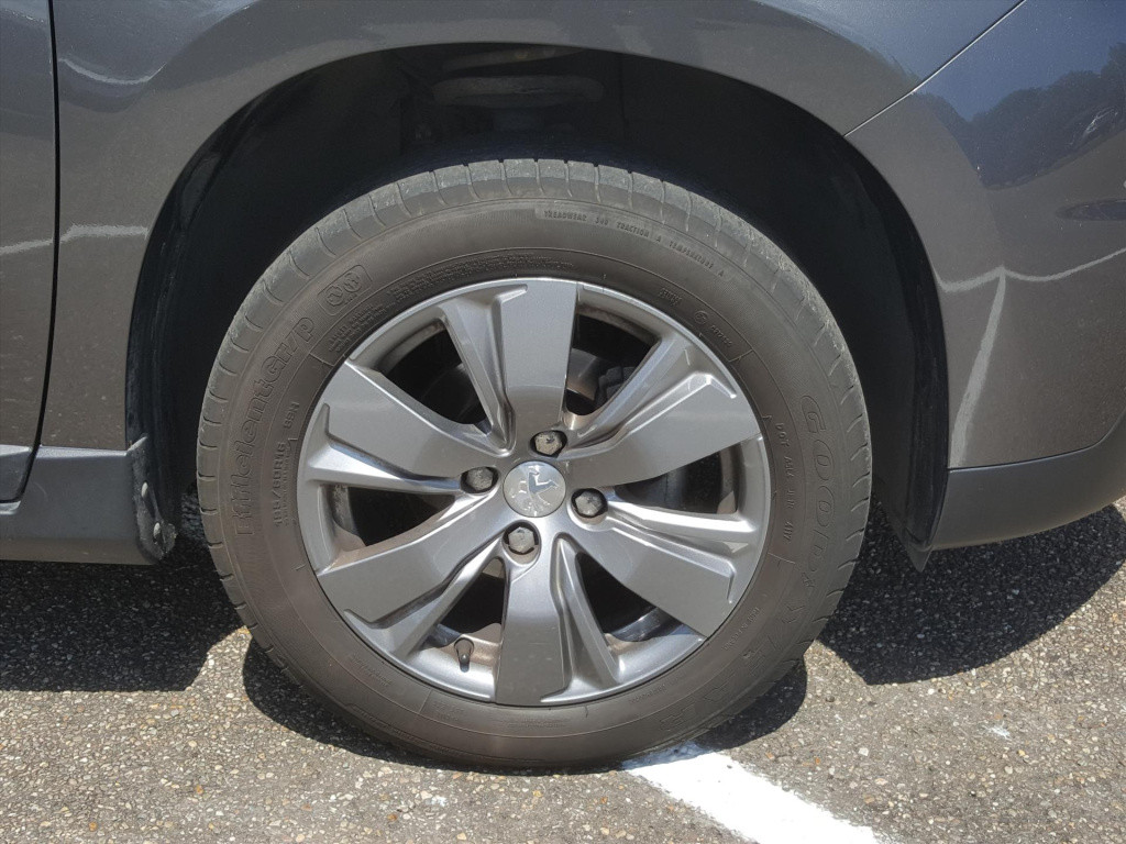 Peugeot 2008 1.2 puretech 82pk s&s style navigatie | airco | cruise control