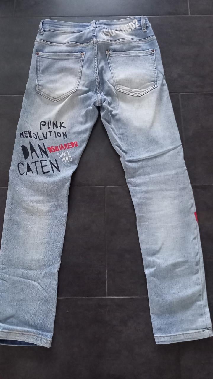 2 stuks dsquared2 spijkerbroeken, 2 voor prijs van 1
