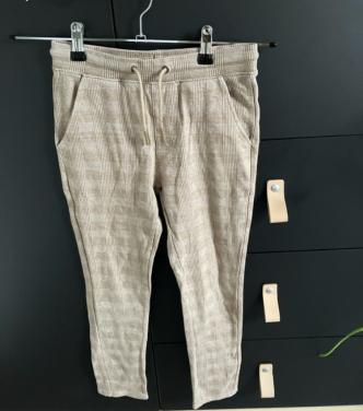 Leuke nette broek HEMA 134 140