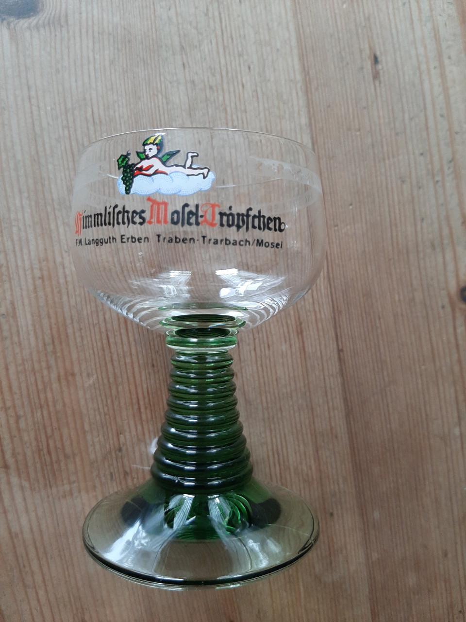 6 MOESEL - WIJNGLAZEN - KRISTAL - DIA 6 CM - HG 10,5 CM