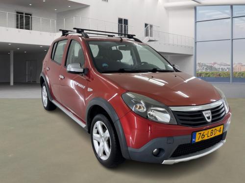 Dacia Sandero Stepway 1.6-Hoogzitter-Airco-trekhk-stuurbekr-nw.apk-2800,=