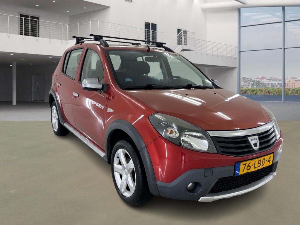 Dacia Sandero Stepway 1.6-Hoogzitter-Airco-trekhk-stuurbekr-nw.apk-2800,=