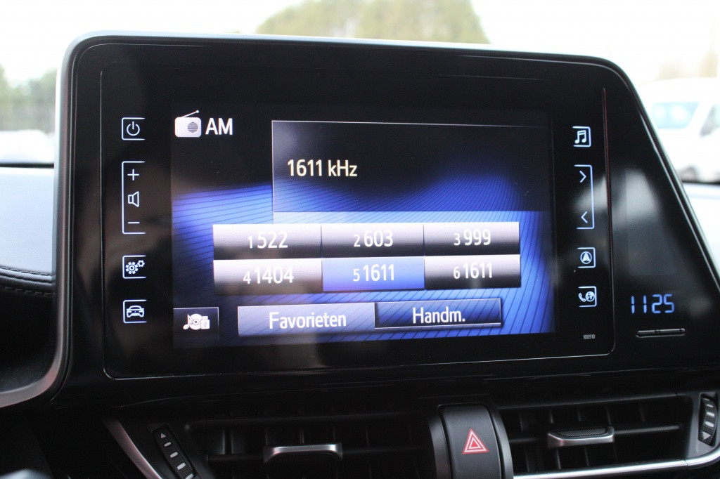 Toyota C-hr 1.8 hybrid active