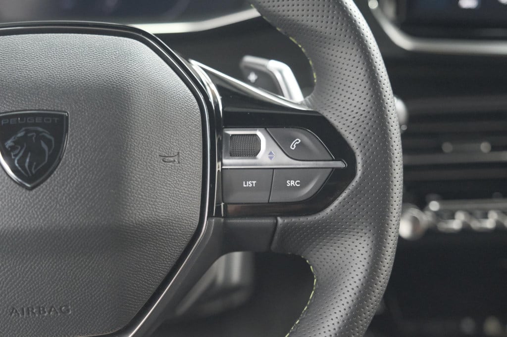 Peugeot 2008 puretech 130 eat8 gt | 360 camera | adaptieve cruise control |