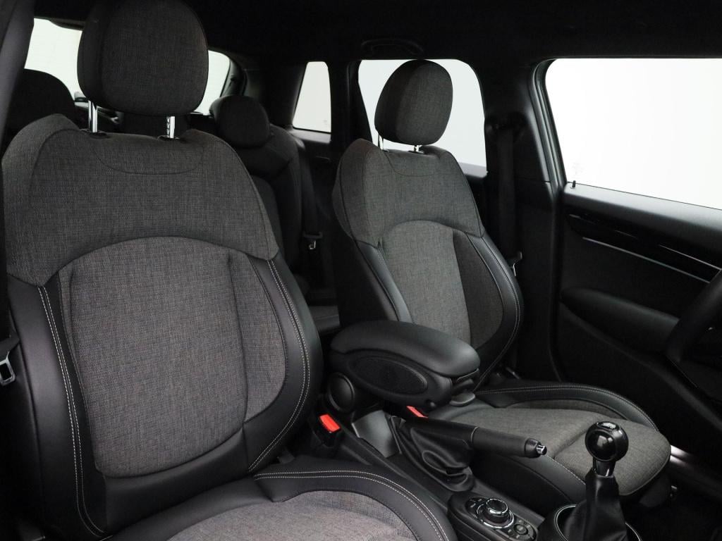 Mini One mini 1.5 business edition | navigatie | apple carplay | heads-up d