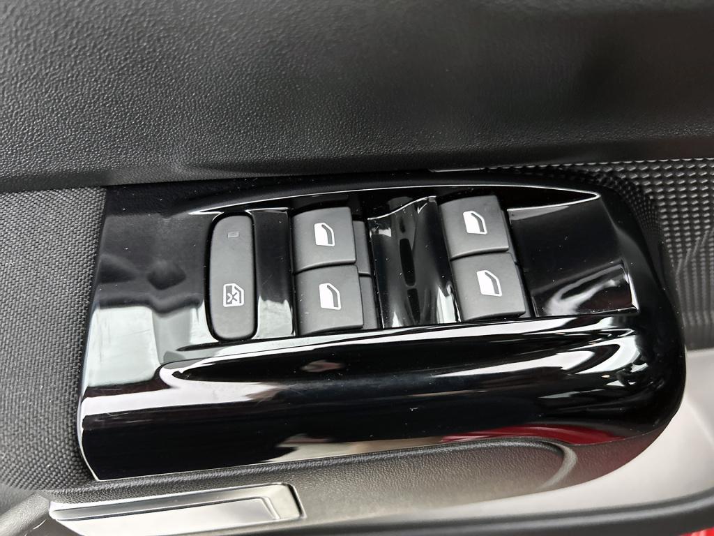 Citroen C3 83pk shine | rijklaar | parkeerhulp | lm velgen |
