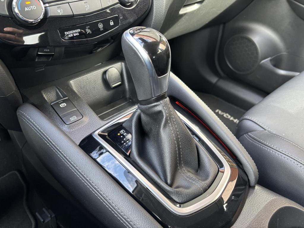 Nissan Qashqai 1.3 dig-t tekna