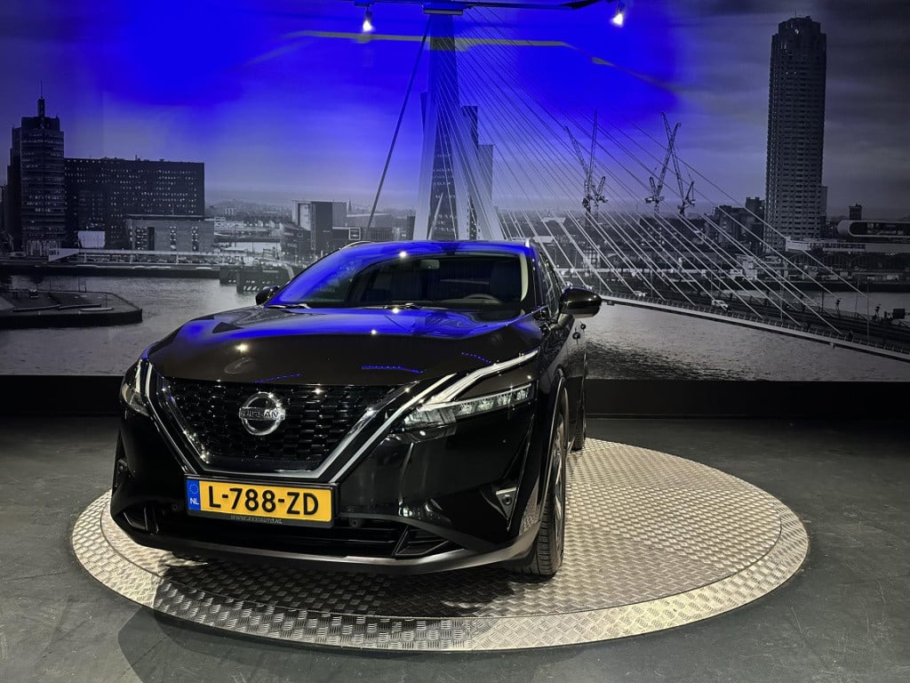 Nissan Qashqai 1.3 mhev xtronic premiere edition *pano*360camera*