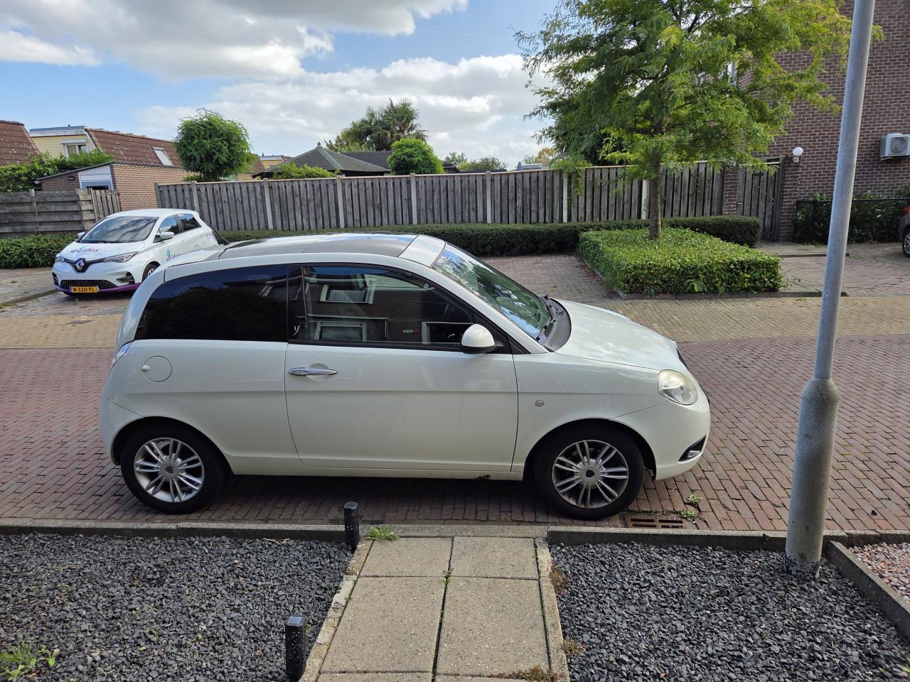 Lancia ypsilon