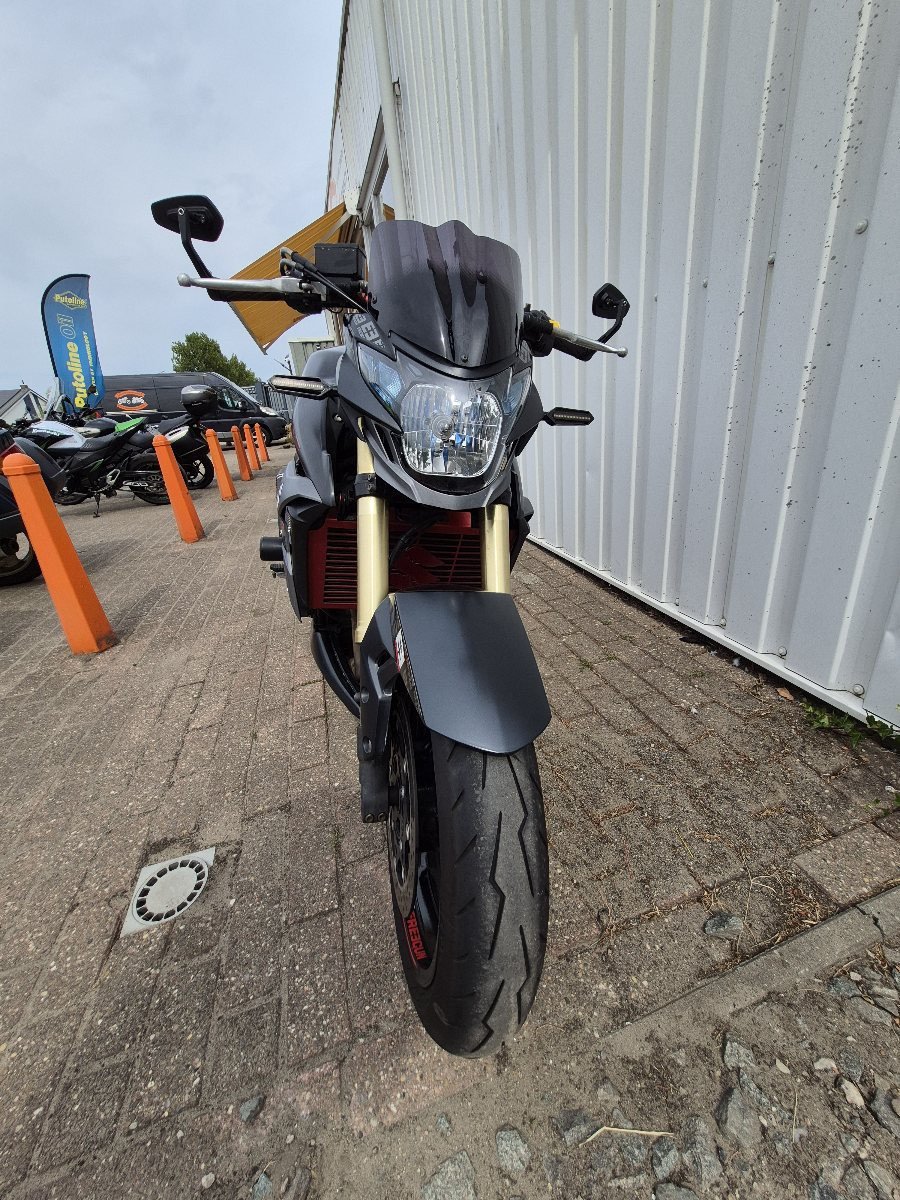 Suzuki GSR750 Freegun edition uit 2014