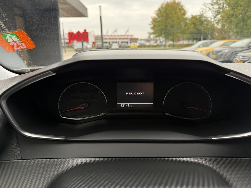 Peugeot 2008 1.2 puretech active // dealeronderhouden //