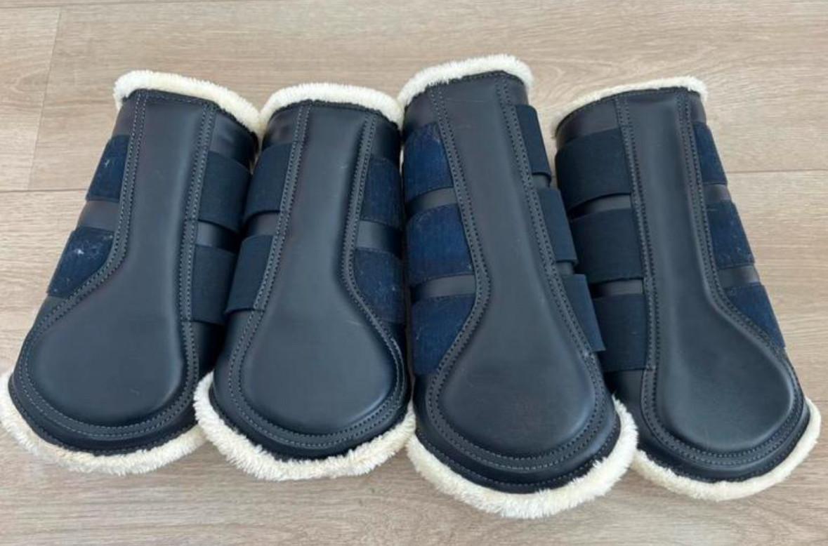 Beenbeschermers PS of Sweden