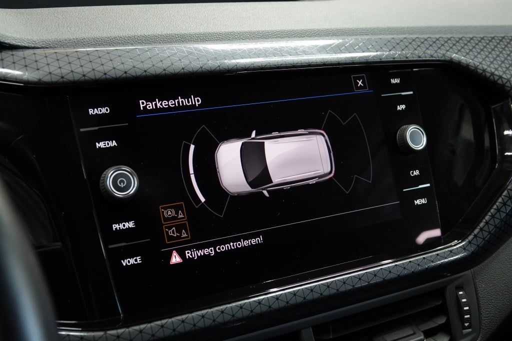 Volkswagen T-cross 1.0 tsi | carplay | acc | stoelverw. | pdc |