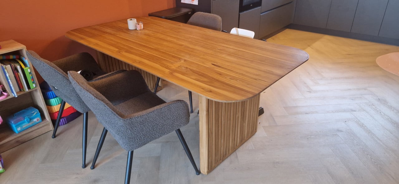 Houten tafel 200x99cm
