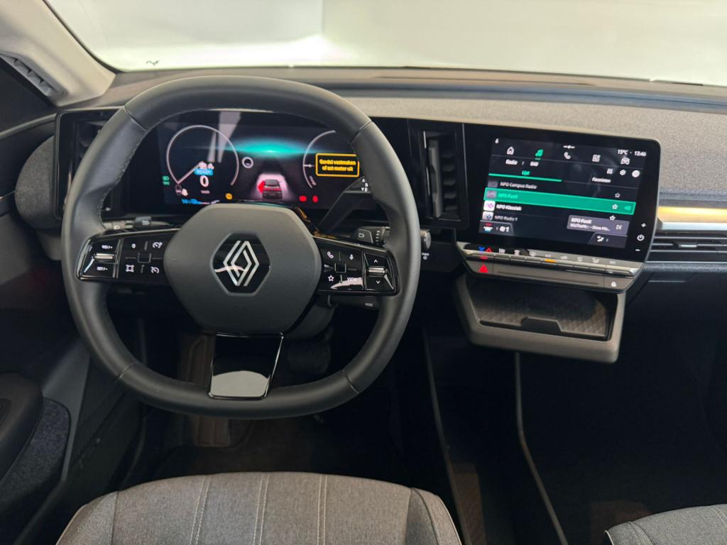 Renault Megane E-tech ev40 boost charge equilibre
